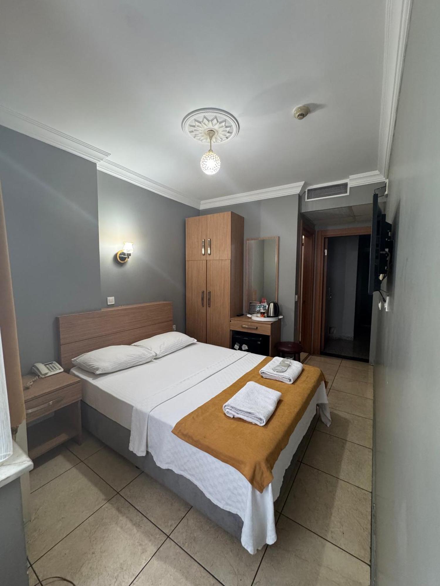 Esen Life Hotel อิสตันบูล ภายนอก รูปภาพ